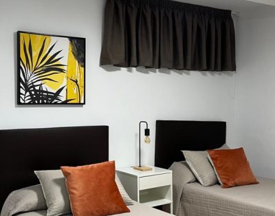Chalet adosado en venta en calle Beirut, 27